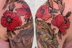 Added some poppies to this arm piece I did 2 years ago.
.
.
.
.
#tattooart #poppies #poppy #artnouveau #flowers #colorfultattoo